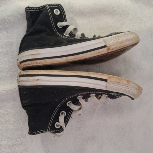 Converse Chuck Taylor All Star High Top Shoe - Picture 4 of 6